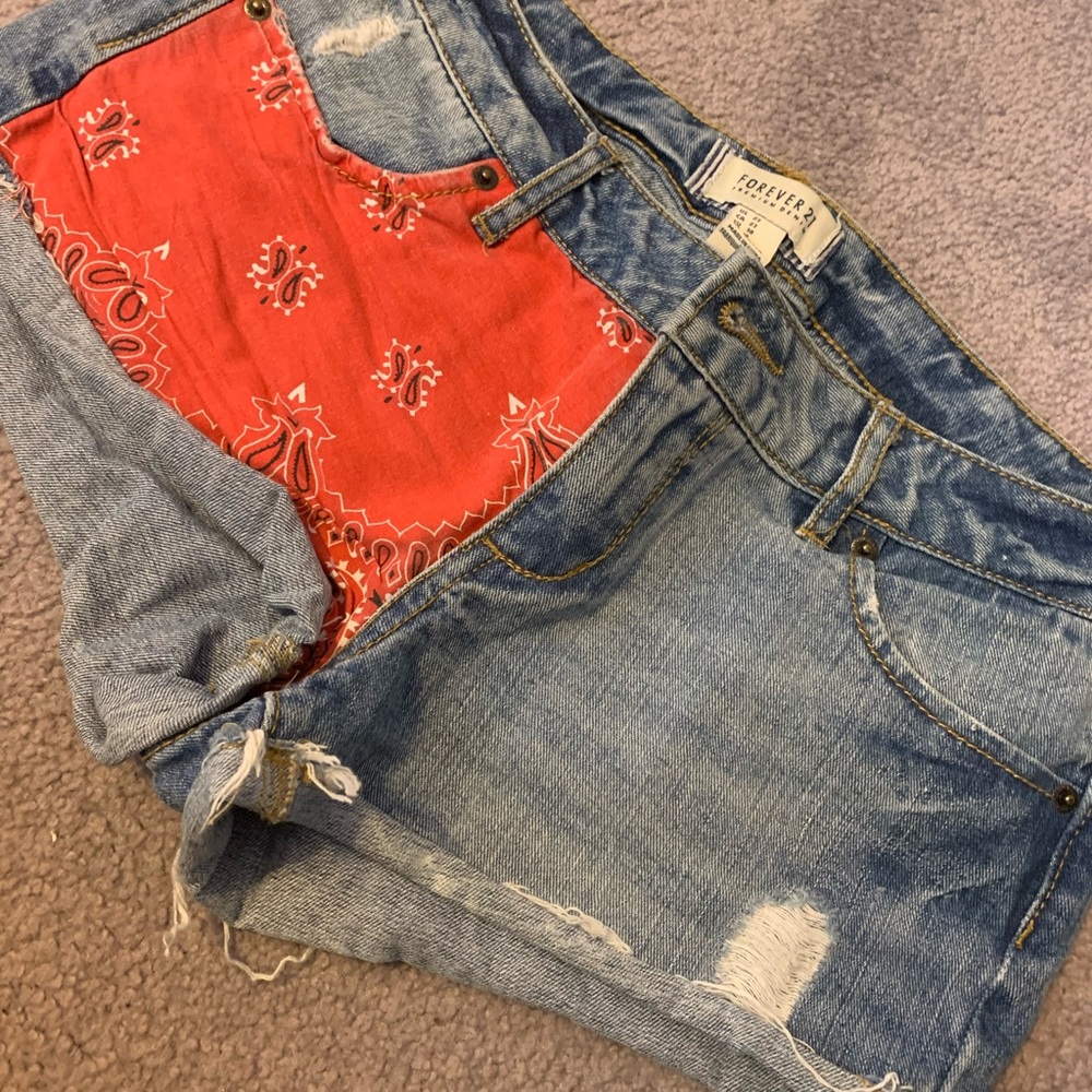 Red bandana jean short